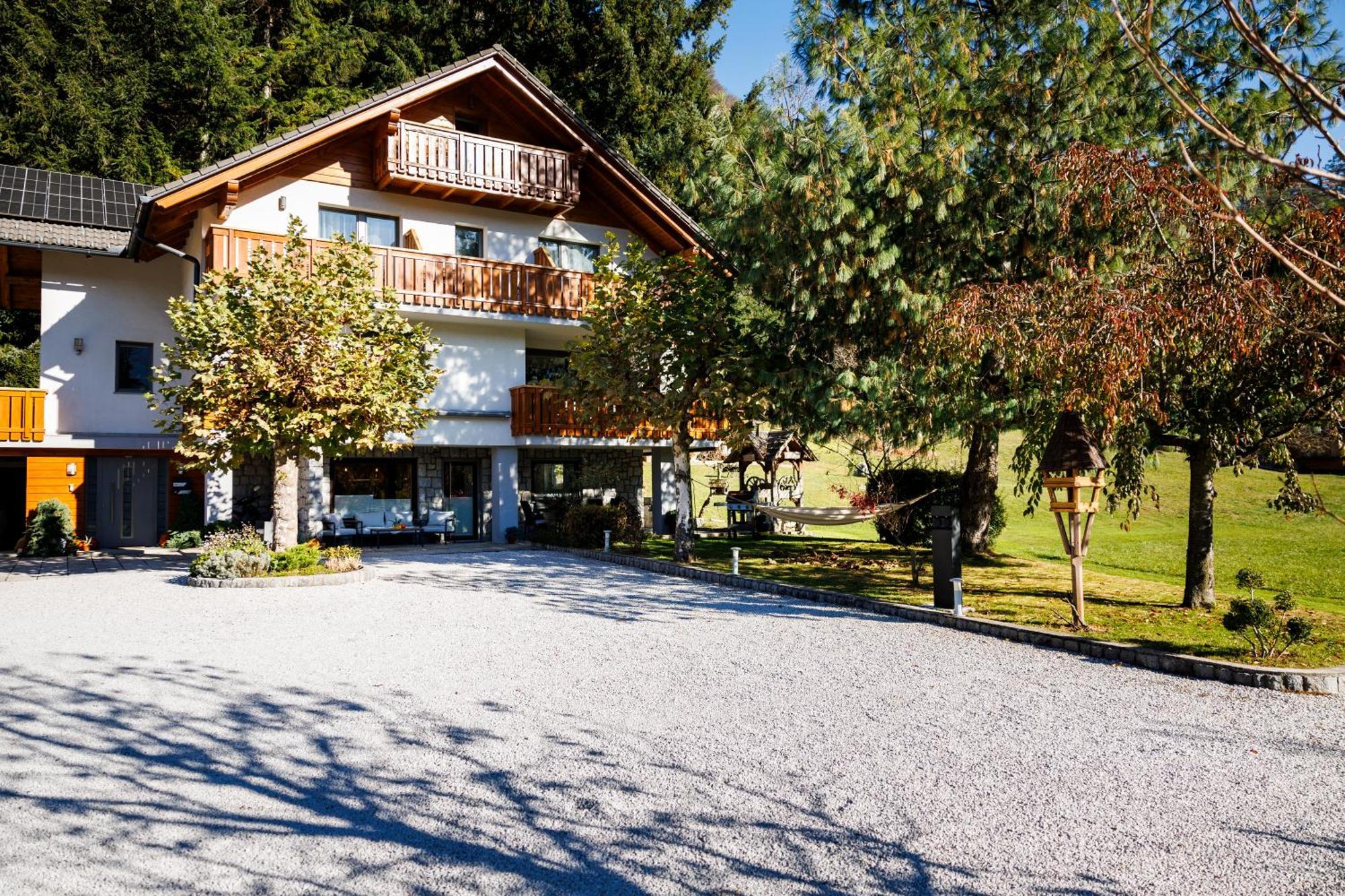 Vila Slavc, Cosy Apartment Near The Lake Блед Экстерьер фото